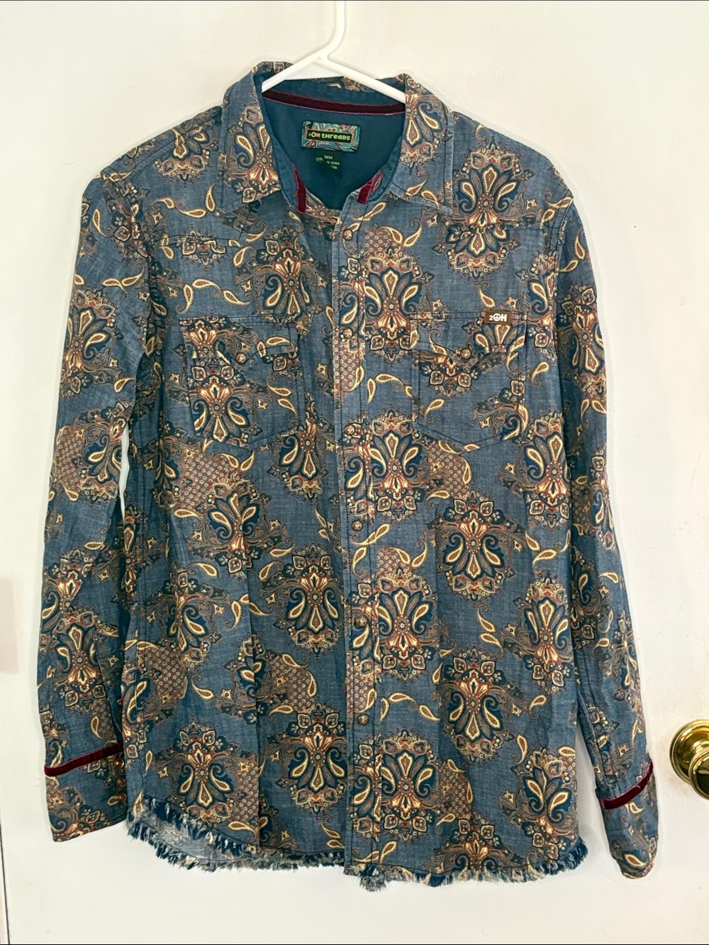2OH Threads blue denim paisley long sleeve button down western shirt Size M